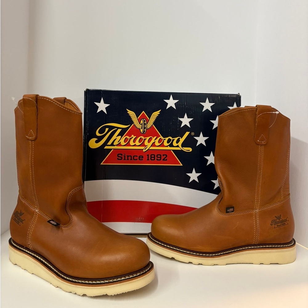 NEW IN BOX THOROGOOD SIZE 9.5 D